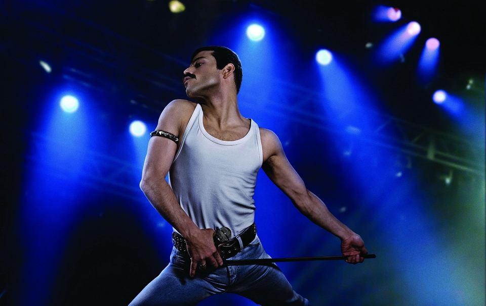 Rami Malek w filmie „Bohemian Rhapsody”